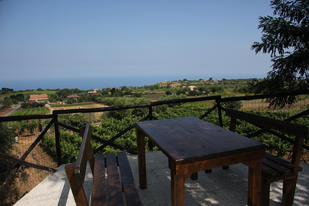 مبيت وإفطار Brattiro Borgo San Cosmo Tropea المظهر الخارجي الصورة
