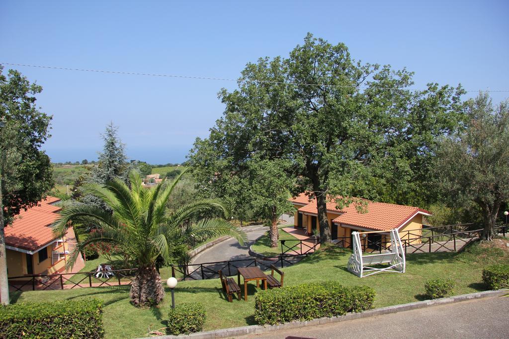 مبيت وإفطار Brattiro Borgo San Cosmo Tropea المظهر الخارجي الصورة