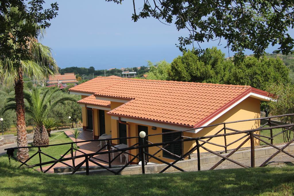 مبيت وإفطار Brattiro Borgo San Cosmo Tropea المظهر الخارجي الصورة