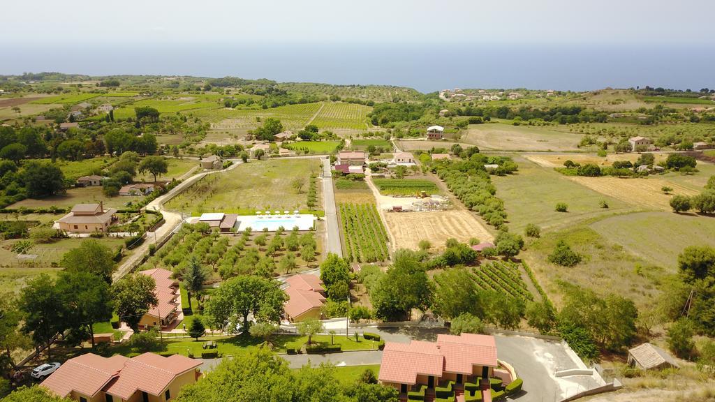 مبيت وإفطار Brattiro Borgo San Cosmo Tropea المظهر الخارجي الصورة
