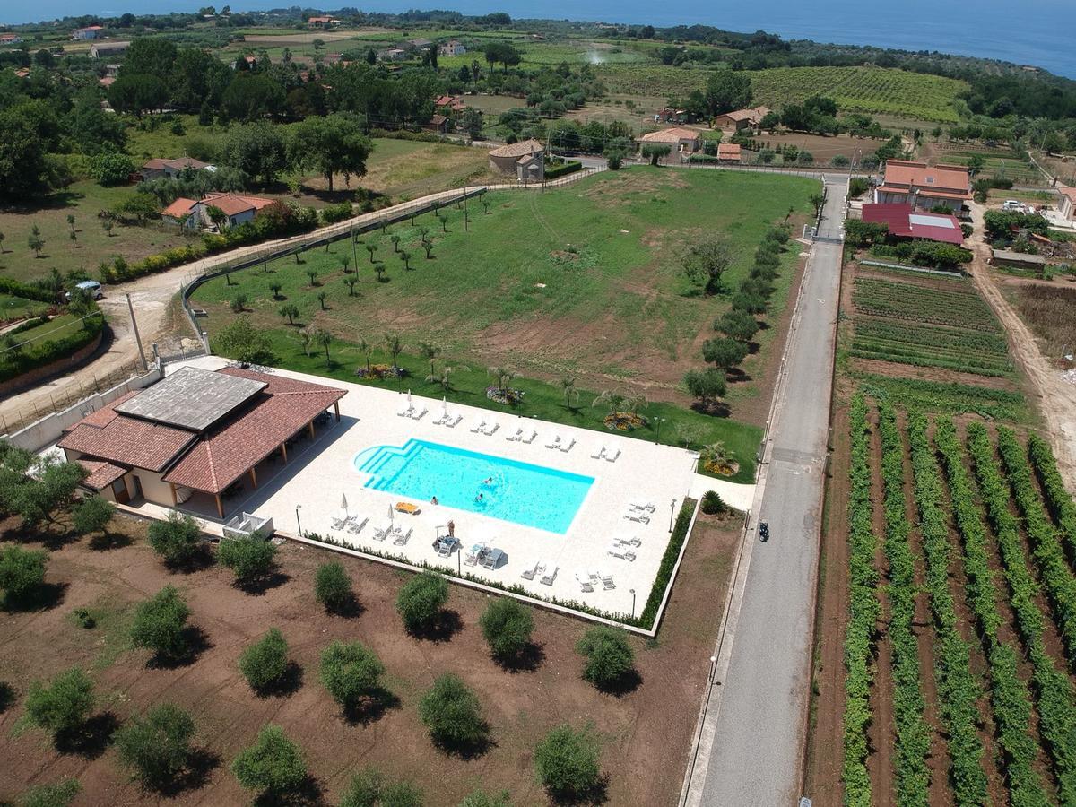 مبيت وإفطار Brattiro Borgo San Cosmo Tropea المظهر الخارجي الصورة